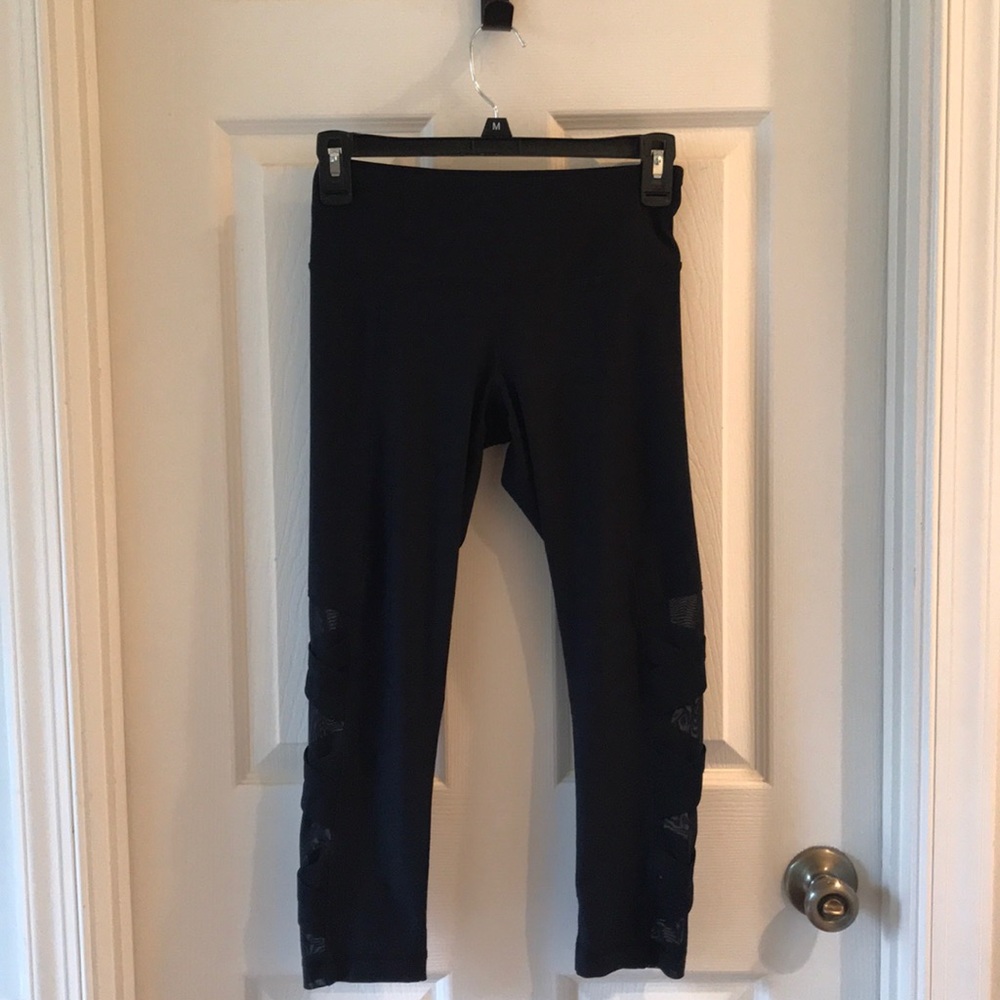 Black yoga Capri